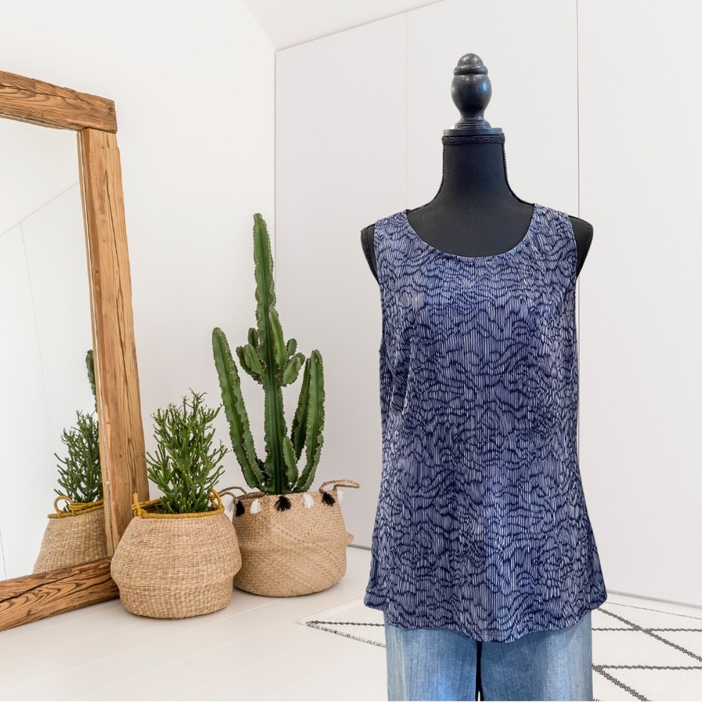 Banana Republic Sleeveless Floral Ribbed Top